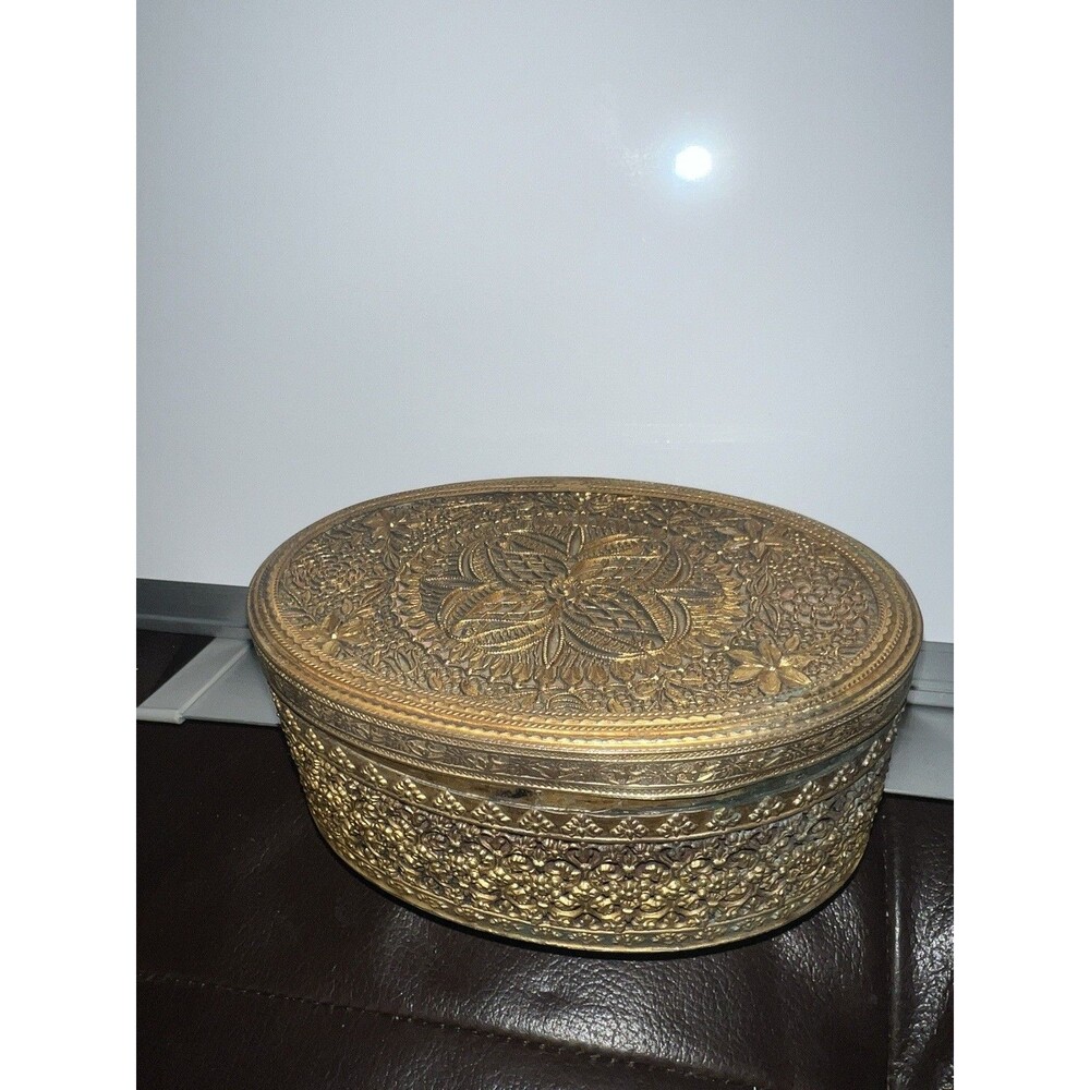 Hand-Etched Brass Jewelry Casket on Feet Oval Velvet Lined Hinged VTG 1950’s